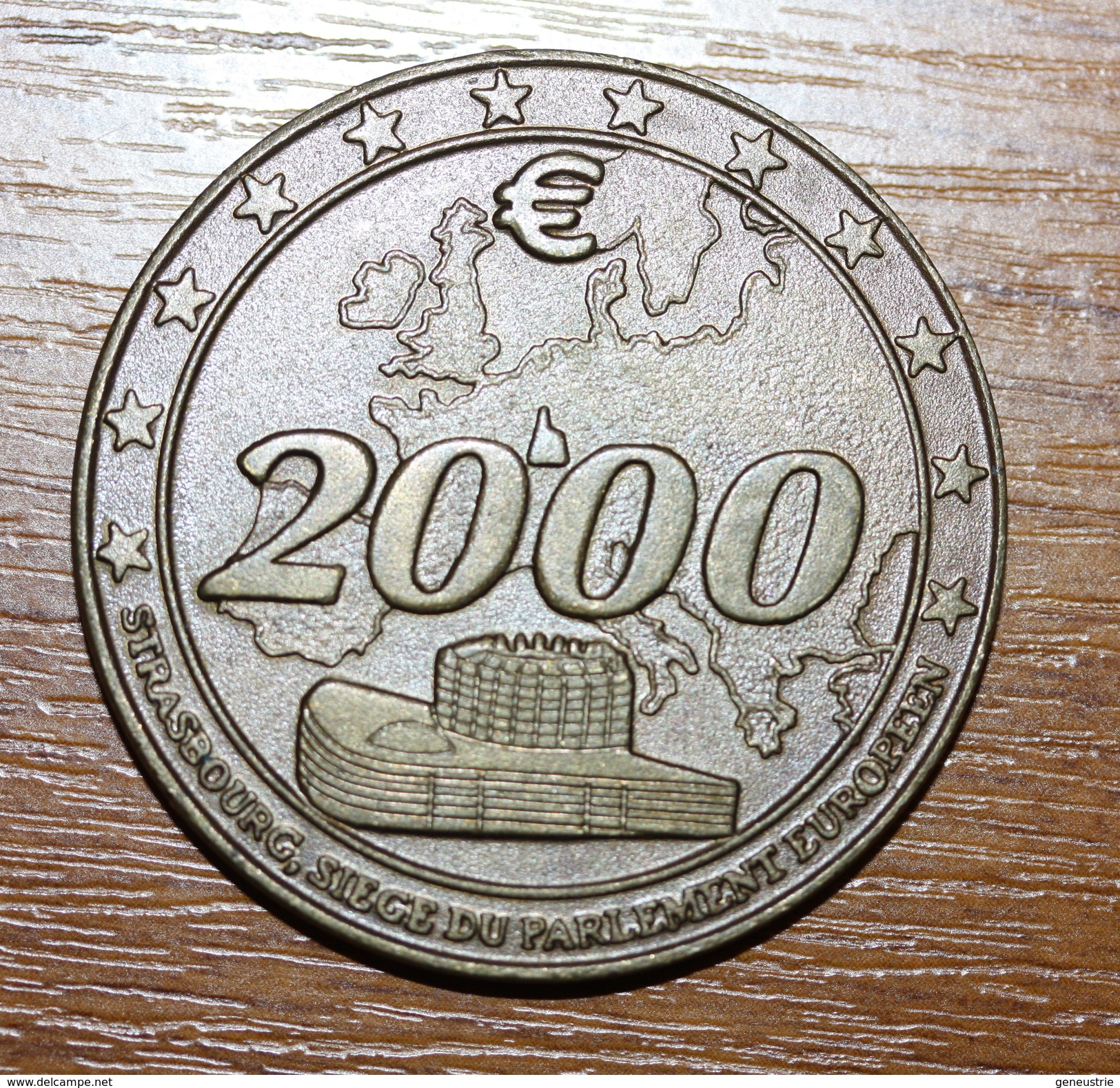 Jeton Bronze "Frappé à L'occasion Du Passage à L'an 2000 / Centre Commercial Européen Strasbourg" Euro - Euros De Las Ciudades