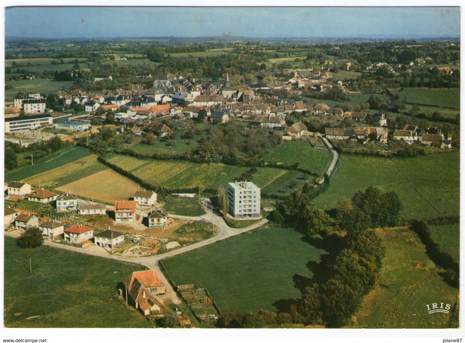 CPSM   87     SAINT GERMAIN LES BELLES     VUE AERIENNE - Saint Germain Les Belles