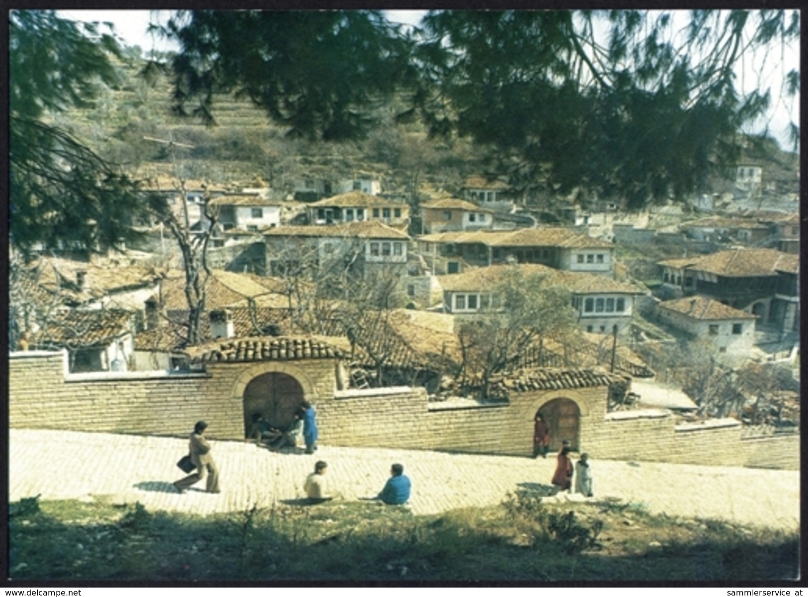 [000] Albanien / Albania, Berat, Patrial View Of The Castle1970/80, ALBTURIST (220) - Albanien