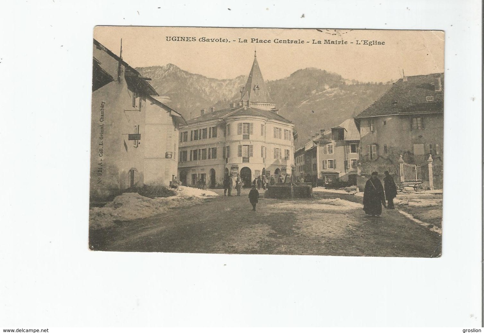 UGINE (SAVOIE) 921  LA PLACE CENTRALE LA MAIRIE L'EGLISE (ANIMATION) 1911 - Ugine