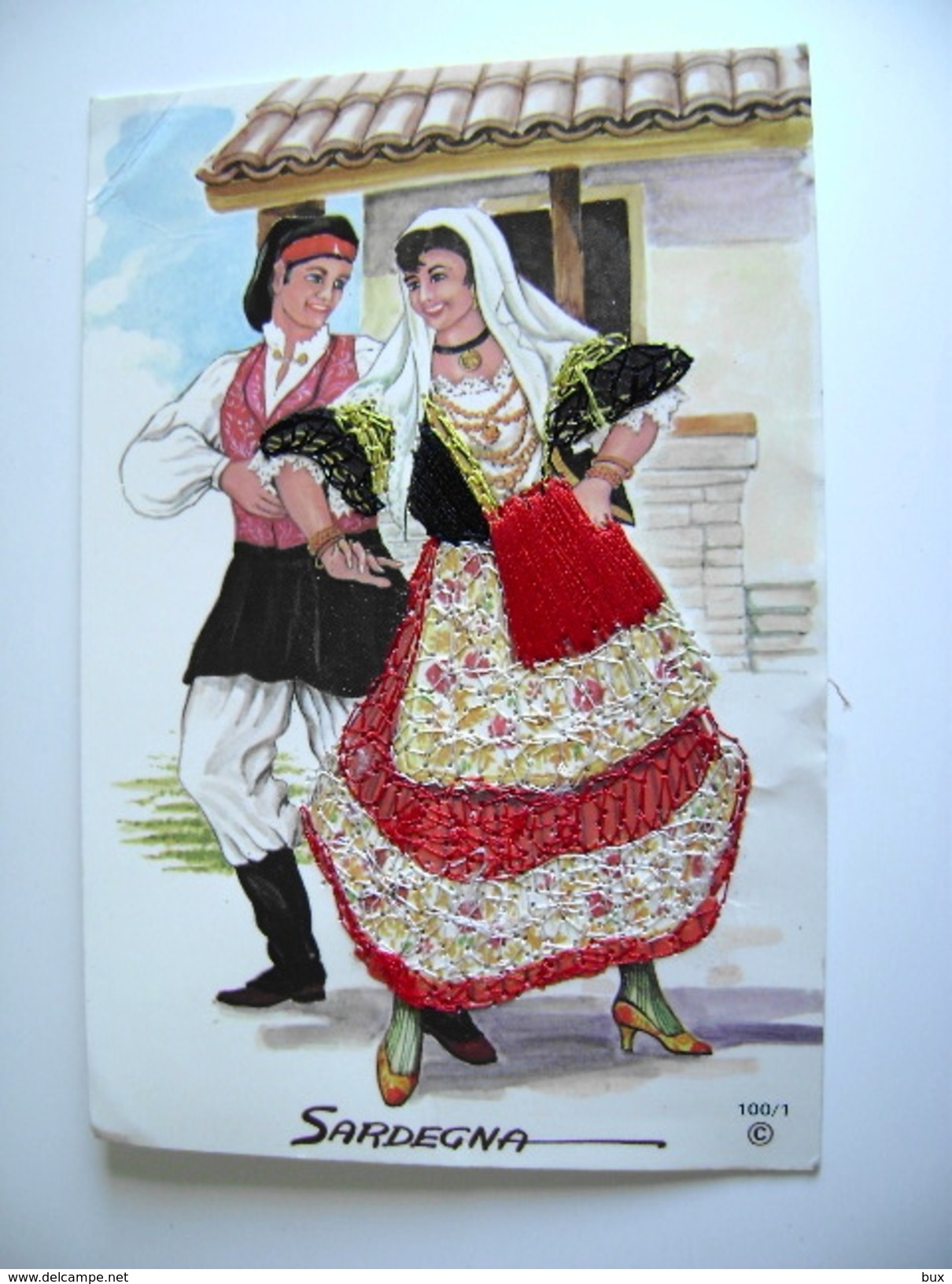 COSTUME  Sardegna  Sardi     BRODEE POSTAL  SIGNED  BORDADA    RICAMATA IN TESSUTO   A RILIEVO - Ricamate