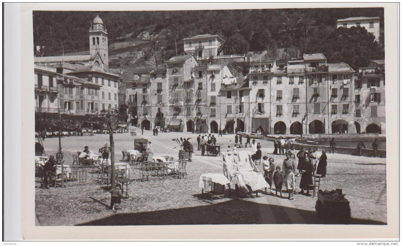 AK - Italien - Portofino - Menschen Auf Der La Piazza - 30iger - Genova (Genoa)