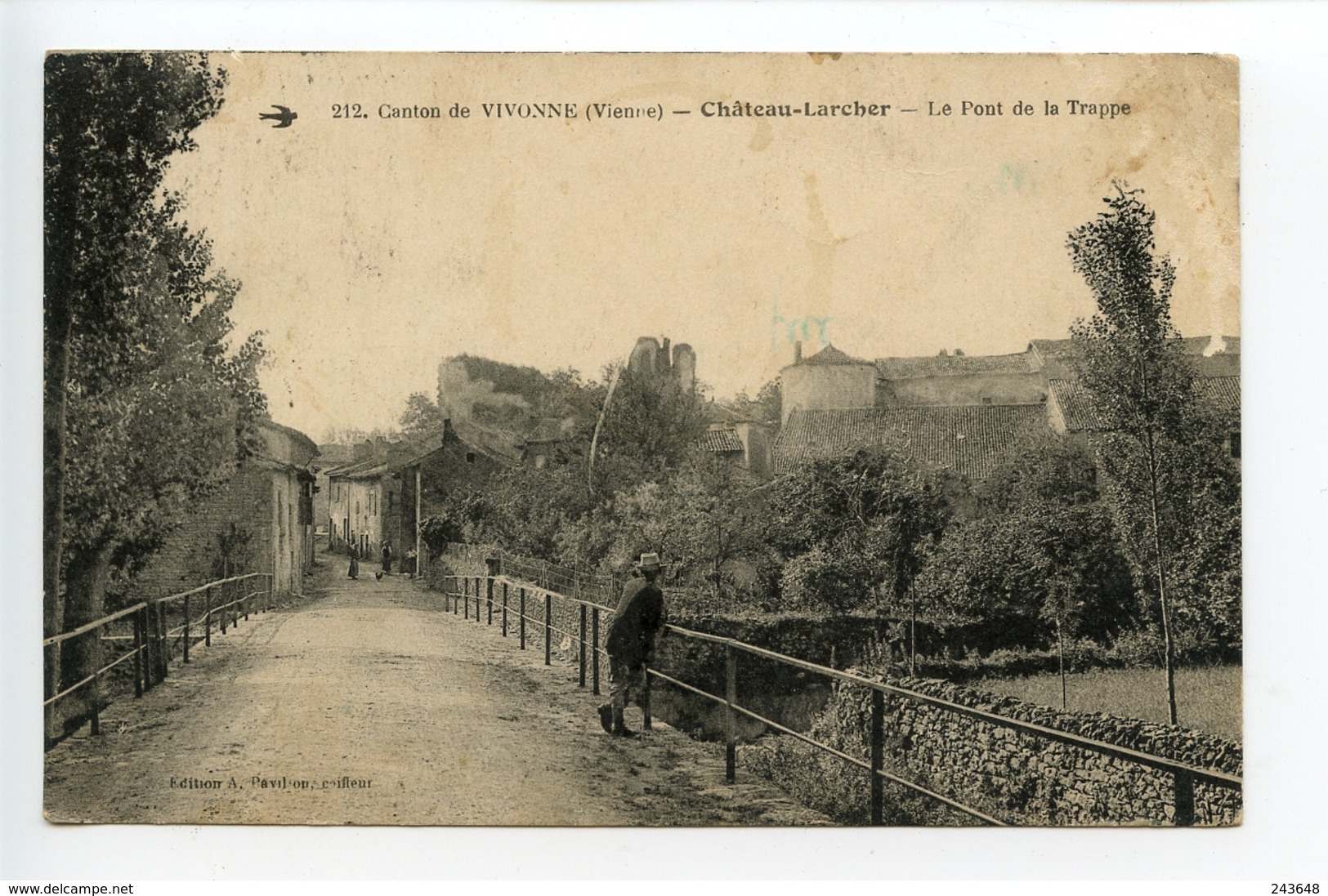 Château Larcher Canton De Vivonne Le Pont De La Trappe - Andere & Zonder Classificatie