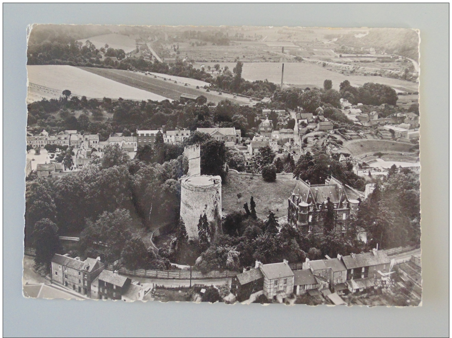 76 En Avion Au Dessus De Lillebonne L'ancien Donjon Le Chateau Langer Le Cirque Romain - Lillebonne