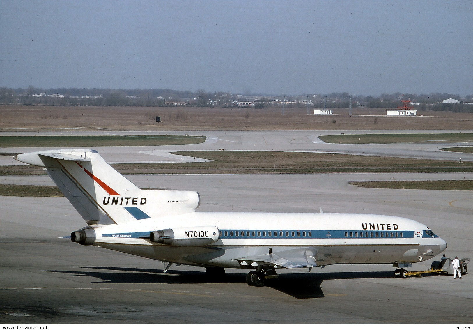 Aviation Postcard-714- UNITED AIR LINES Boeing 727 - 1946-....: Moderne