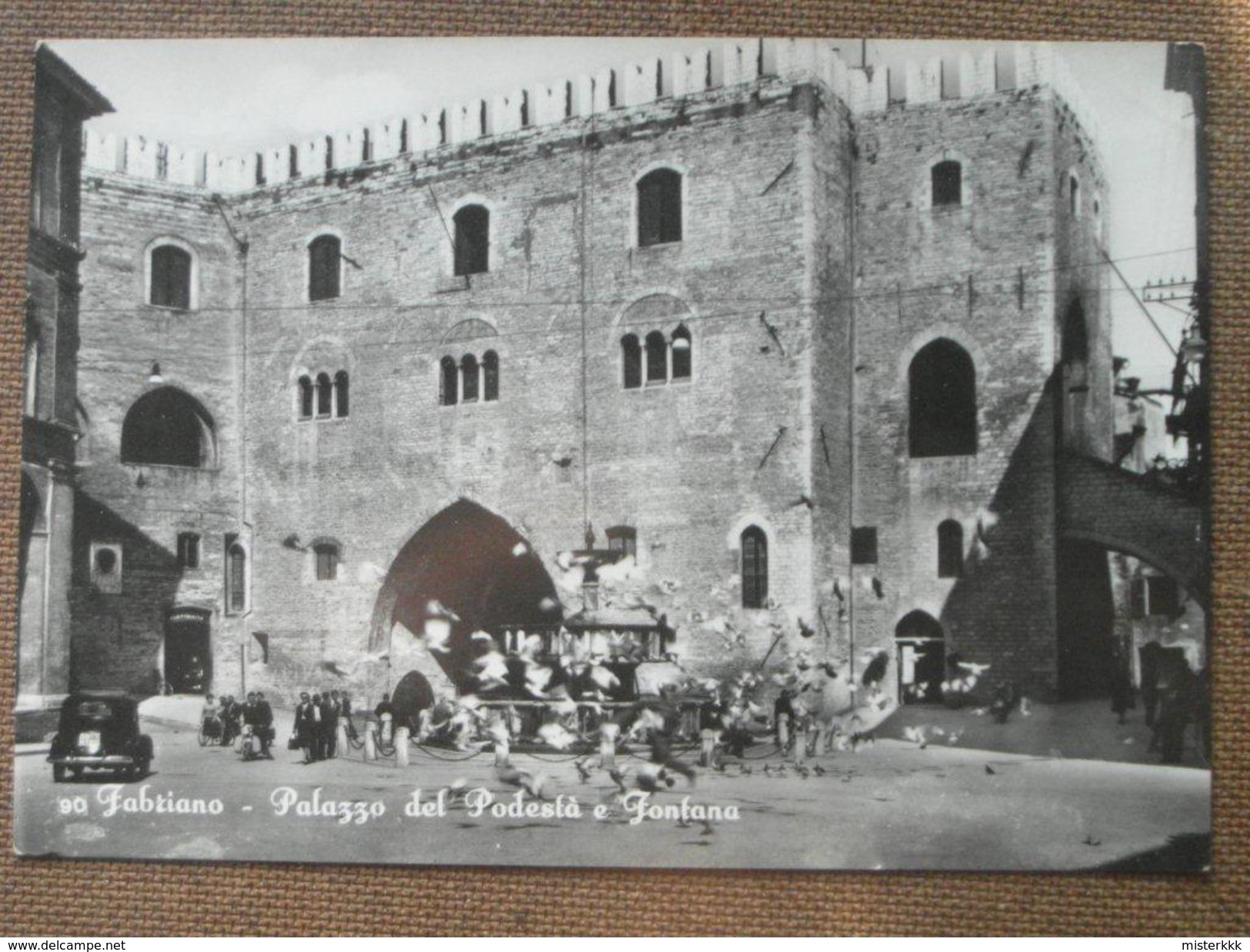 FABRIANO - PALAZZO DEL PODESTA' E FONTANA - ANIMATA -  AUTO EPOCA      -     -BELLA - Other & Unclassified