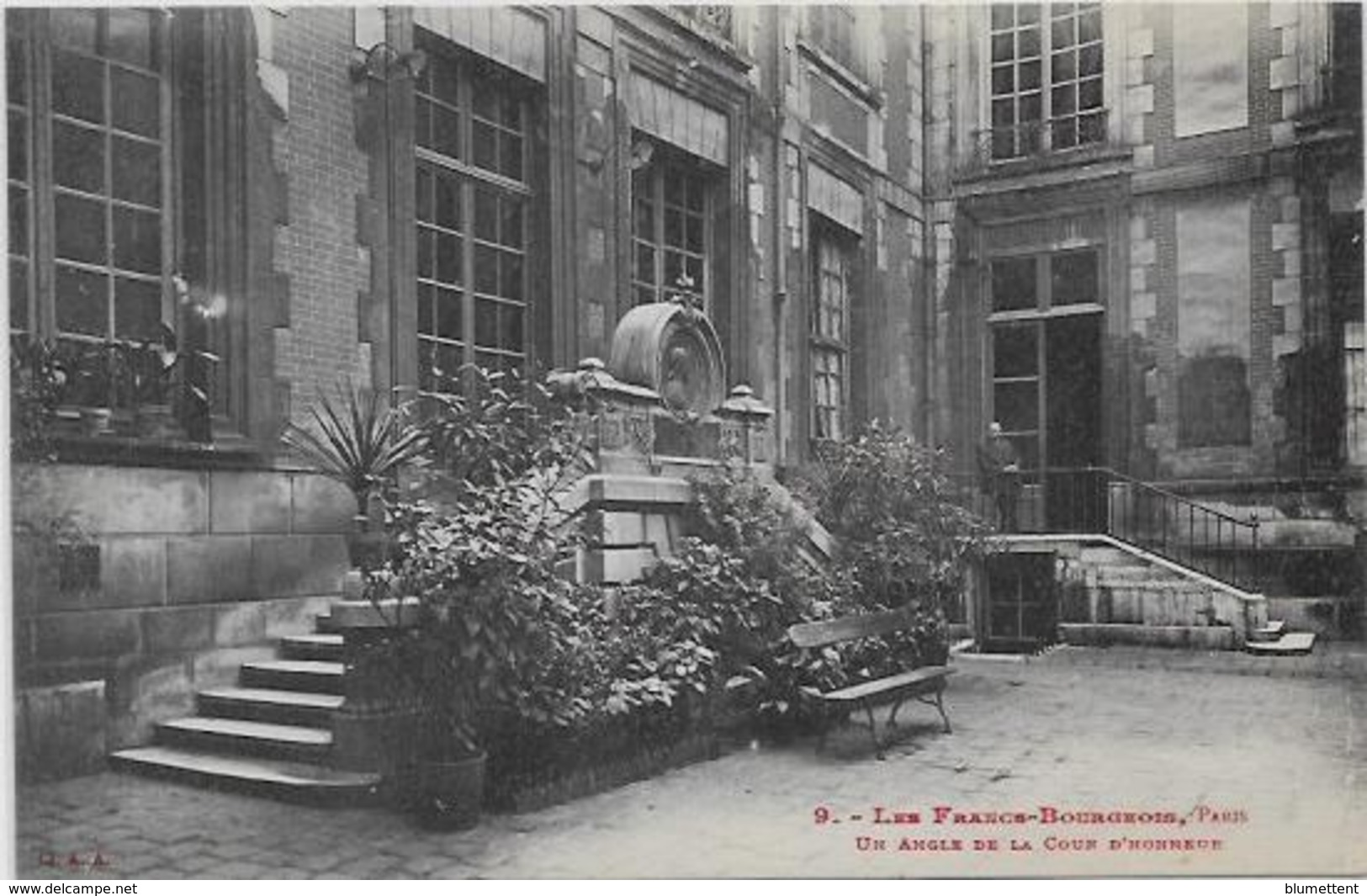 CPA 4e Arrondissement Paris Les Francs Bourgeois école Hôtel Non Circulé éditeur CL A.A - Paris (04)