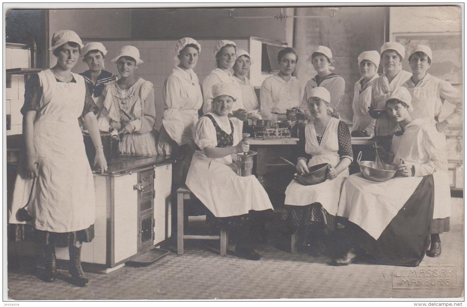 AK - Gruppenfoto Der KÖCHINNEN - Vom Erholungsheim In STRANZENDORF 1928 - Korneuburg