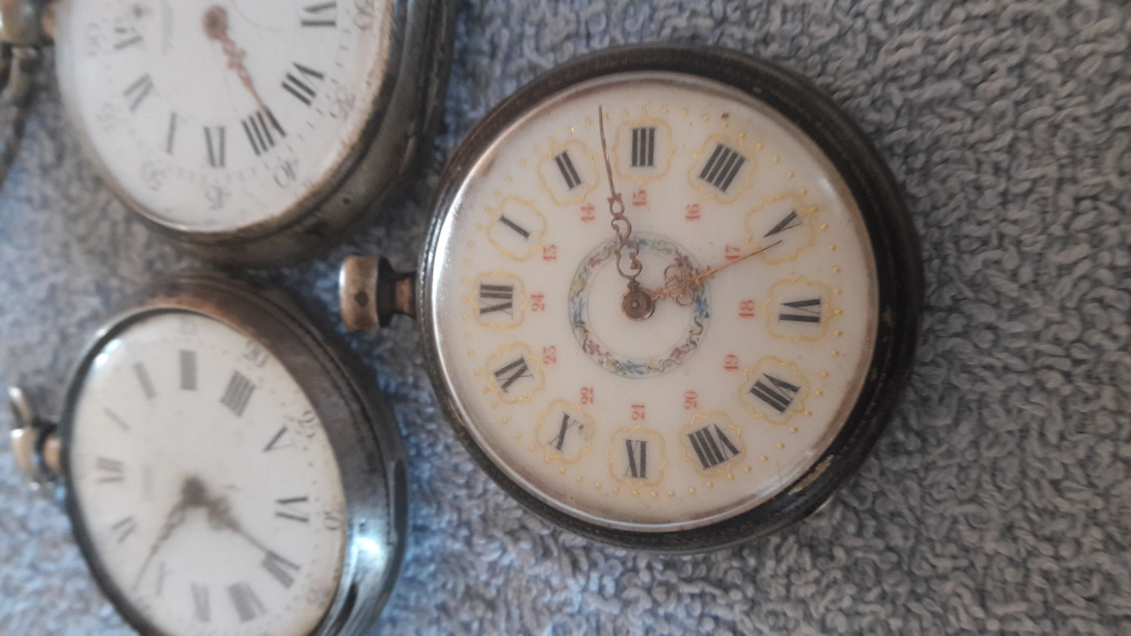 Trois Montre Ancienne A Larret à Clé  (pas Les Clés ) - Horloge: Zakhorloge