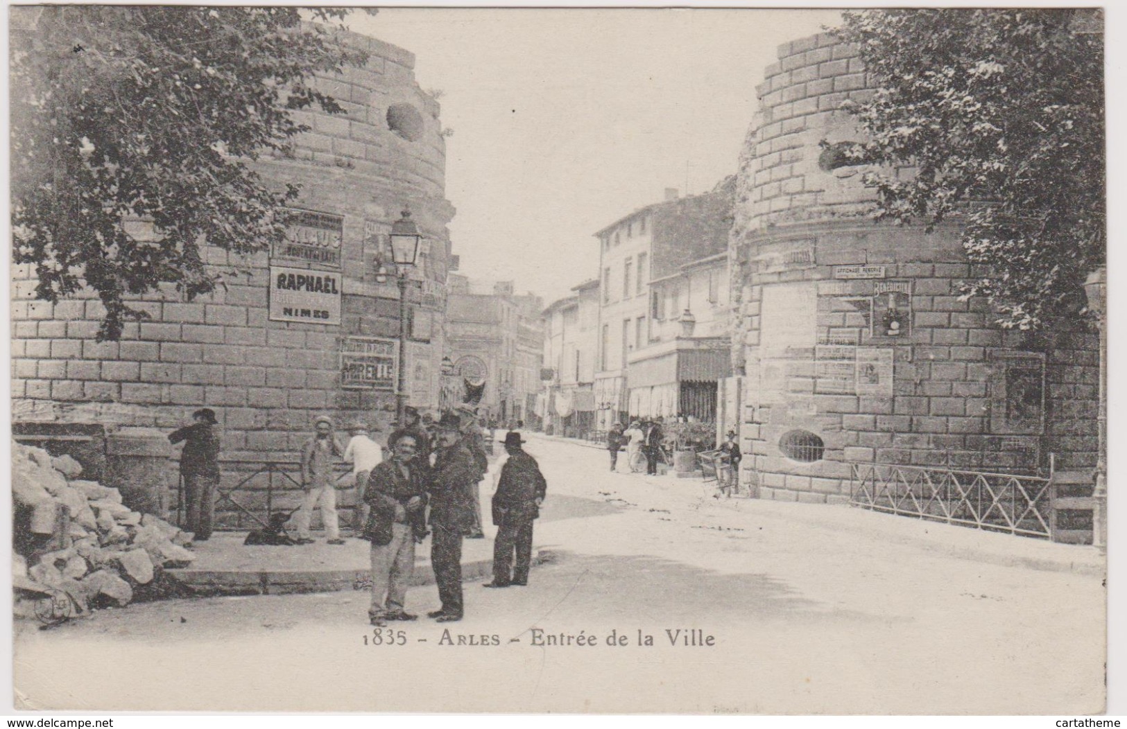 CPA - Arles (13) - Entrée De La Ville - Arles