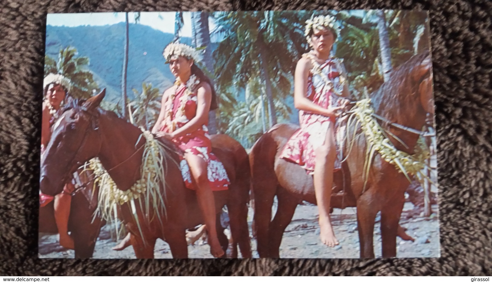 CPSM CHEVAL MARQUISIENNES A CHEVAL DANS L ILE DE UA HUKA TAHITI - Chevaux