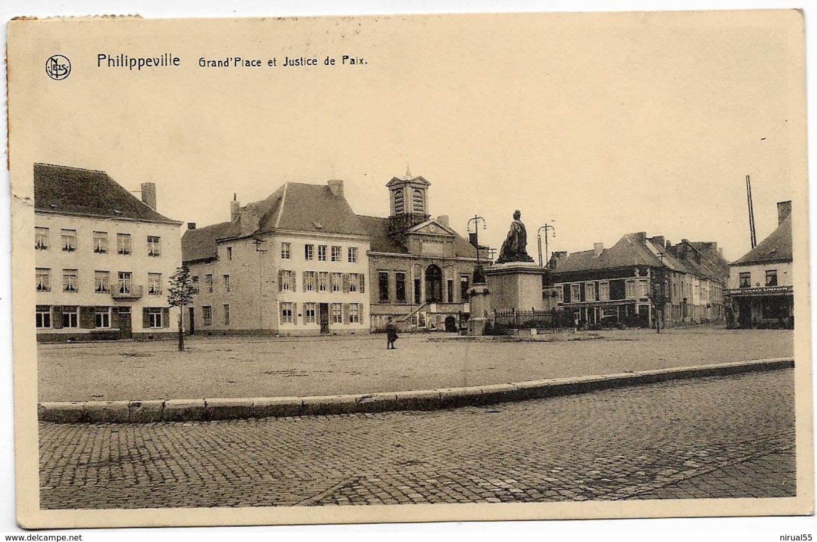 Belgique PHILIPPEVILLE Grand Place Et Justice De Paix   .F - Philippeville