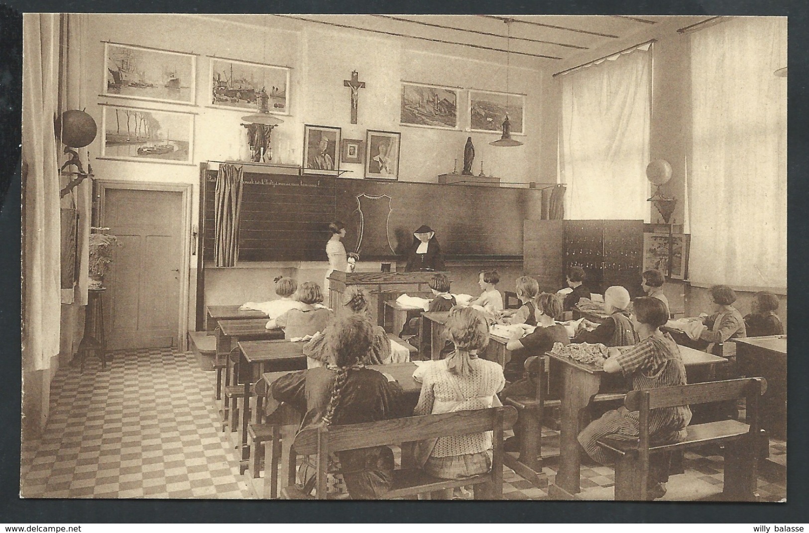 +++ CPA - Charbonnages Limbourg Meuse - EYSDEN STE BARBE - EISDEN - Une Classe De L'Ecole Des Filles - Nels   // - Maasmechelen