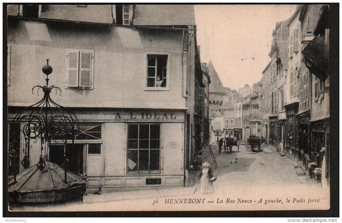 DD1192 - HENNEBONT - LA RUE NEUVE - A GAUCHE, LE PUITS FERRÈ - Hennebont