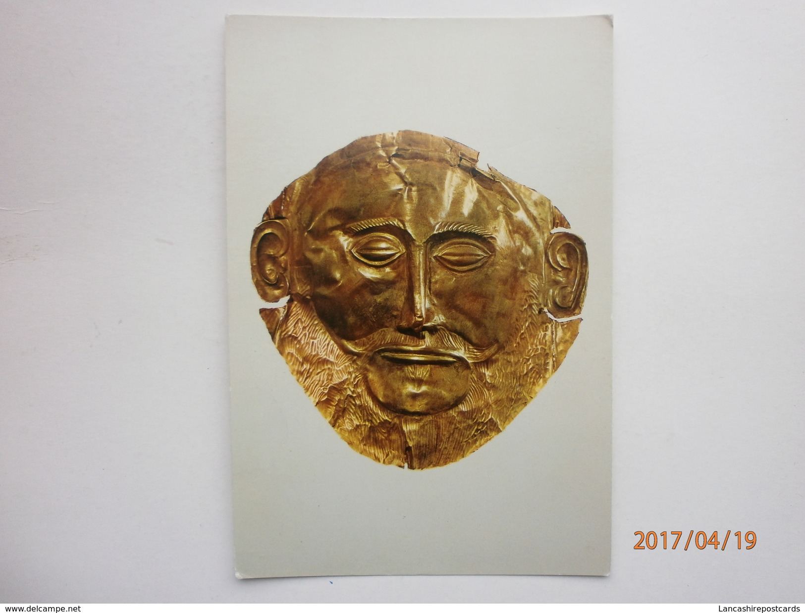 Postcard Athens National Arch Museum Mask From The Acropolis Of Mycenae 2nd Millenium BC My Ref B21115 - Ancient World