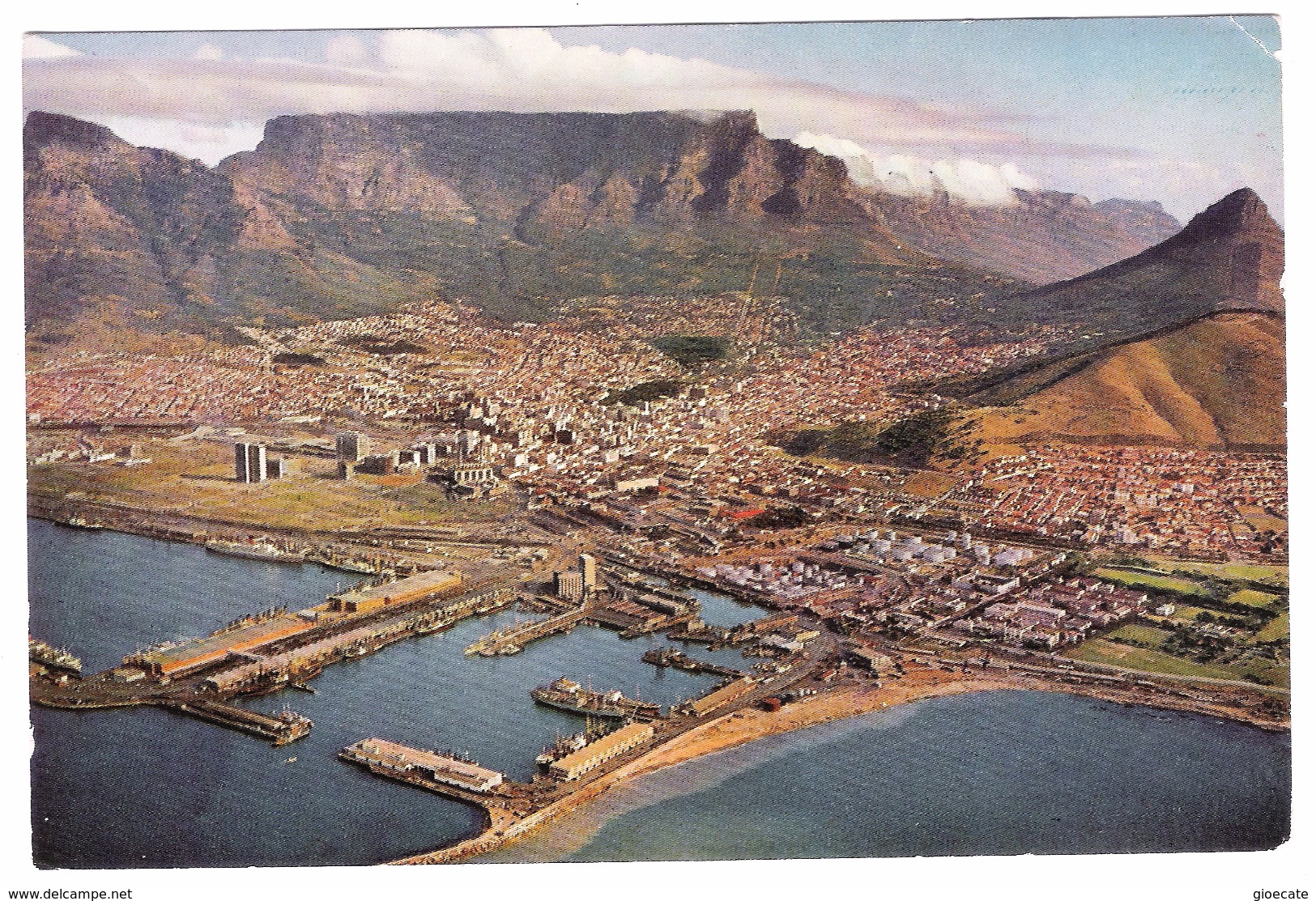 CAPE TOWN FROM THE AIR - CITTA' DEL CAPO -  VIAGGIATA 1964 - (407) - Sud Africa