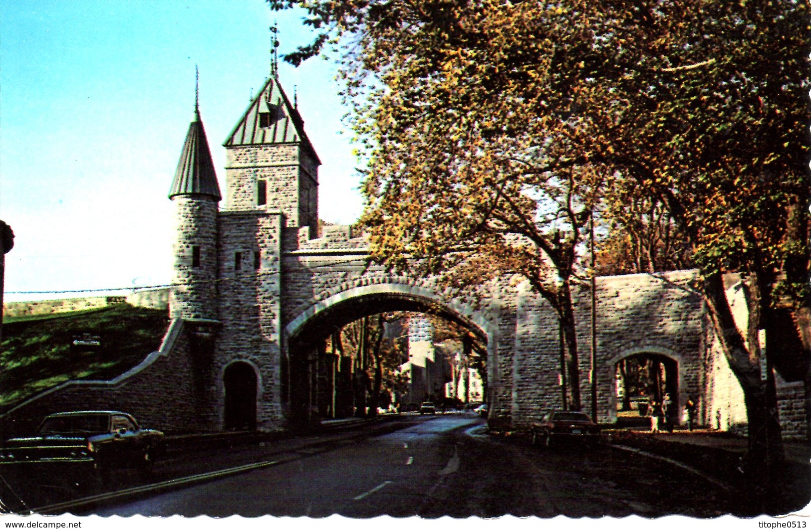 CANADA. Carte Postale écrite. Porte St-Louis. - Québec – Les Portes