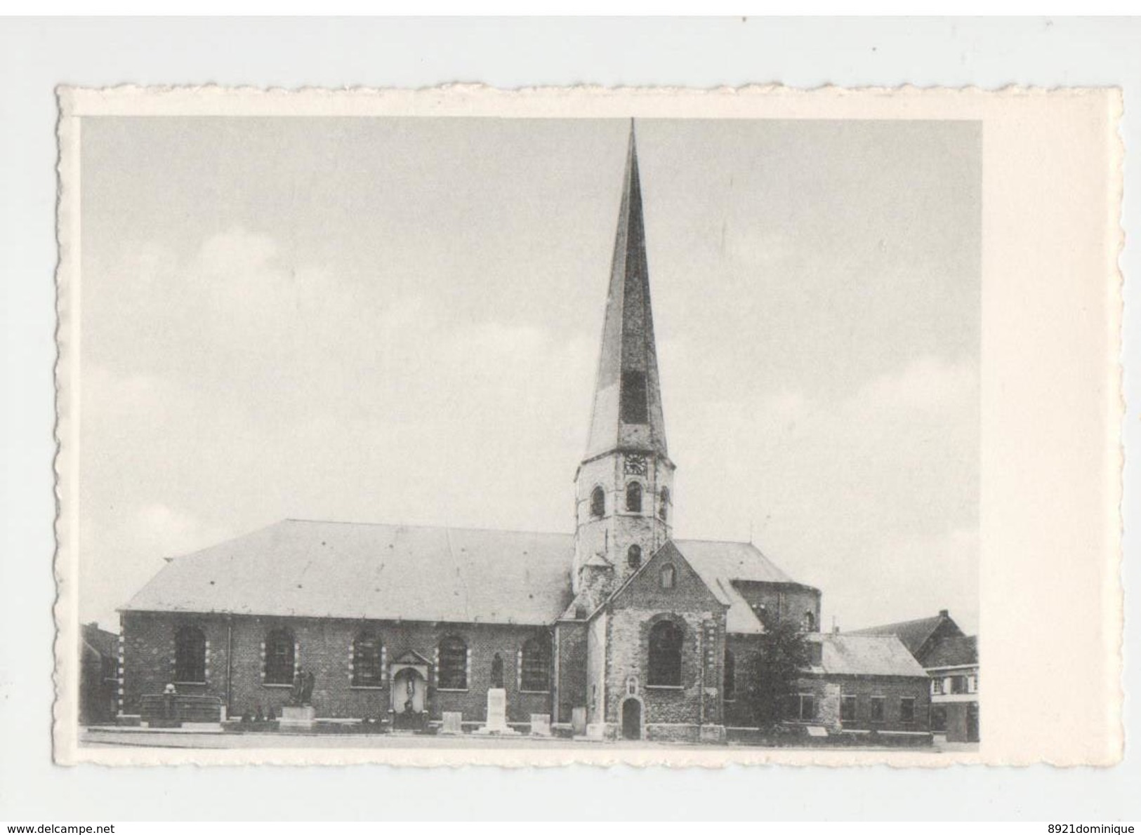 DEERLIJK - St. Colomba Kerk. Renierplein - Photo J. Lefèvre - Deerlijk