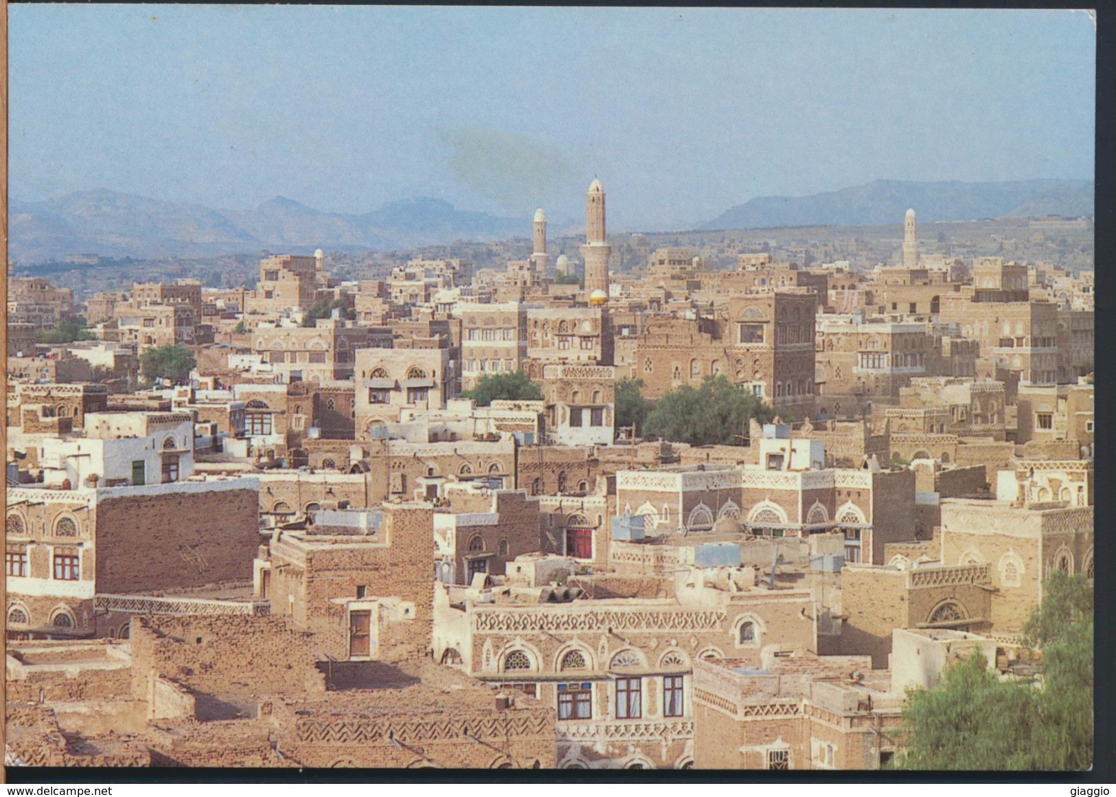 °°° 3782 - YEMEN - OVERVIEW OF THE OLD CITY OF SANA'A - 1997 With Stamps °°° - Yemen