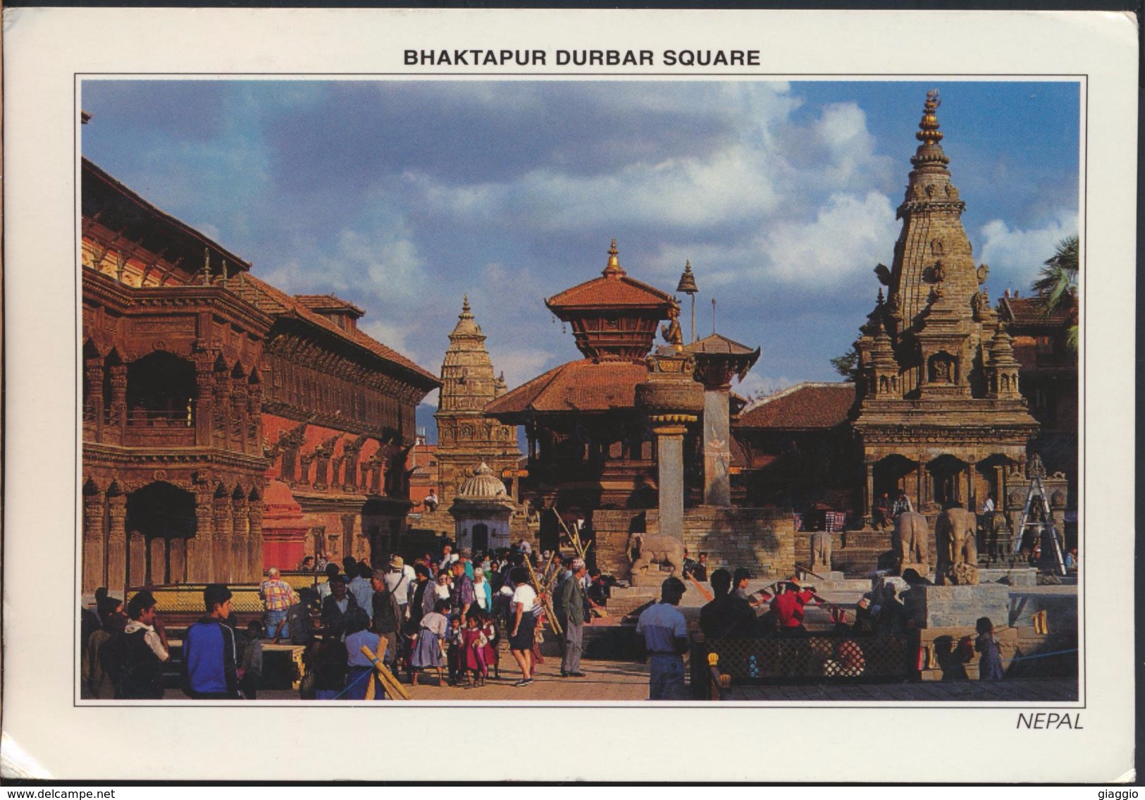 °°° 3783 - NEPAL - BHAKTAPUR DURBAR SQUARE - 1997 With Stamps °°° - Nepal