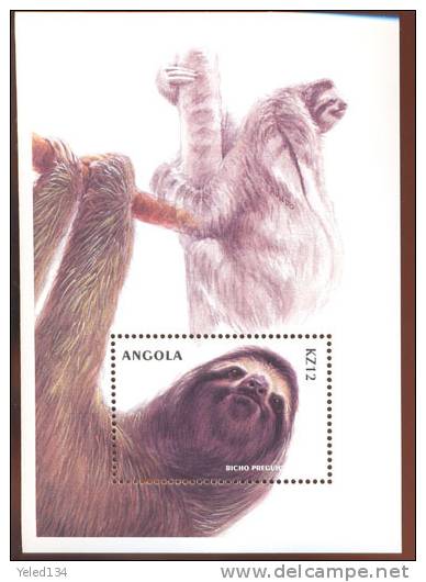 ANGOLA   1132  MINT NEVER HINGED SOUVENIR SHEET OF ANIMALS - Other & Unclassified