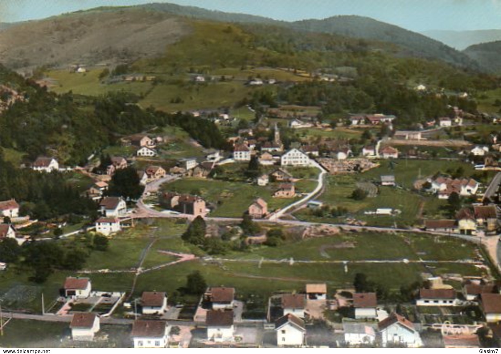 CPSM Dentelée - FRESSE-sur-MOSELLE (88) - Vue Aérienne Du Bourg Dans Les Années 60 - Fresse Sur Moselle