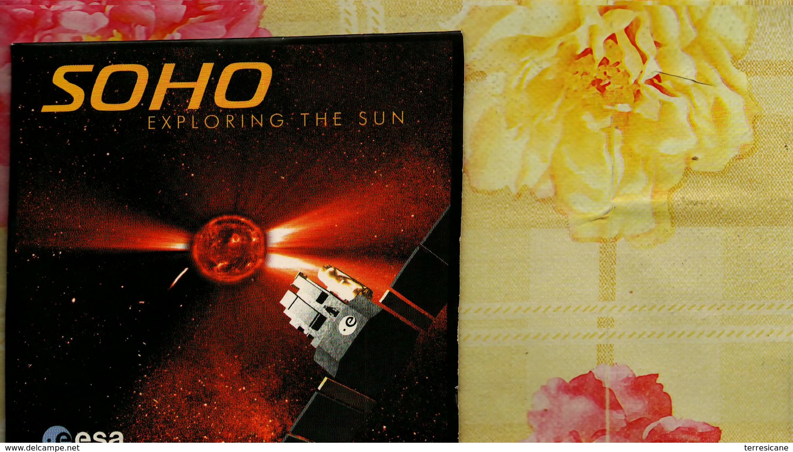 X CD ROM SOHO EXPLORING THE SUN ESA - CDs