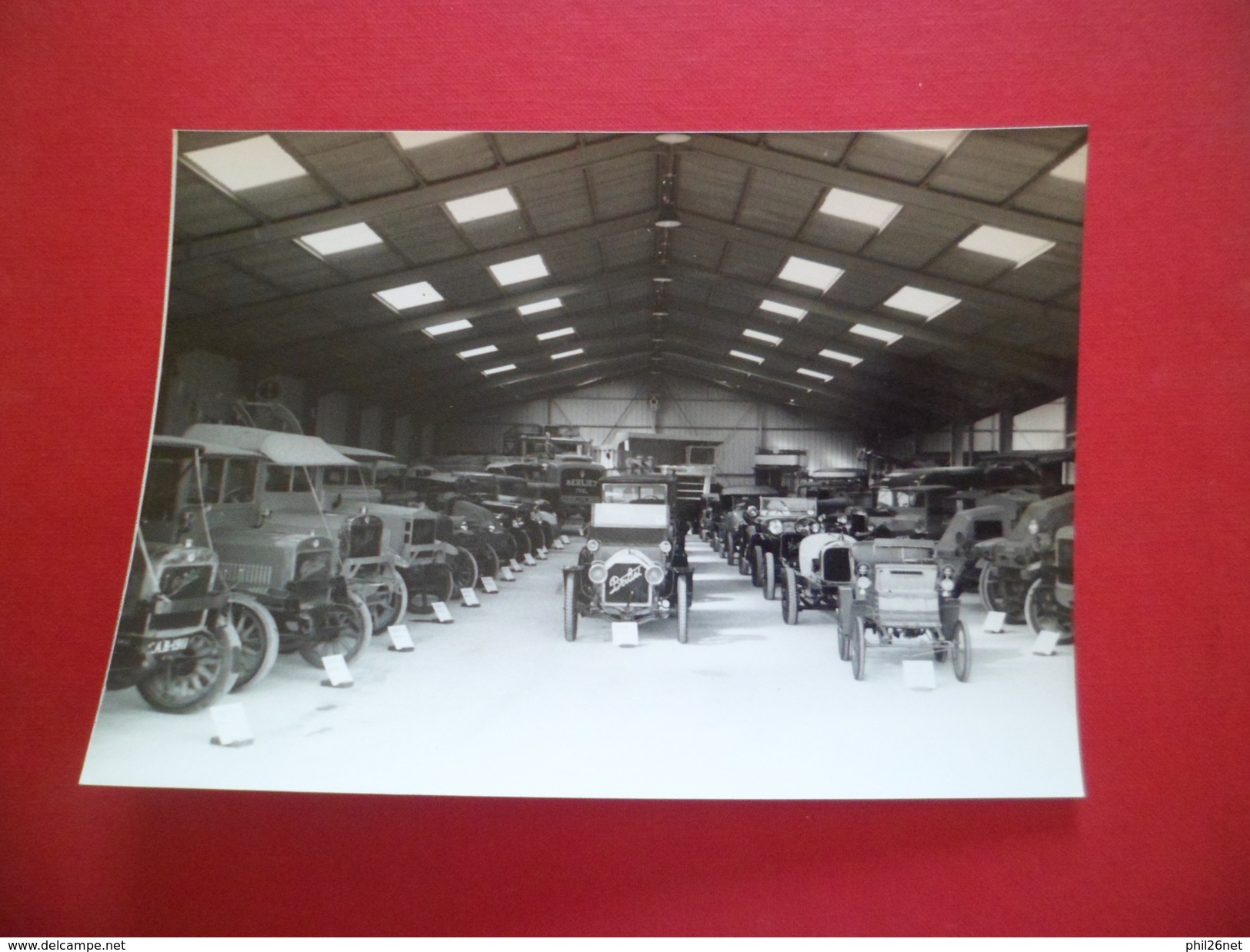 Fondation De L'Automobile Marius Berliet Vue Du Dépôt De La Collection Des Véhicules Restaurés  Le Montélier Ain TB - Automobili