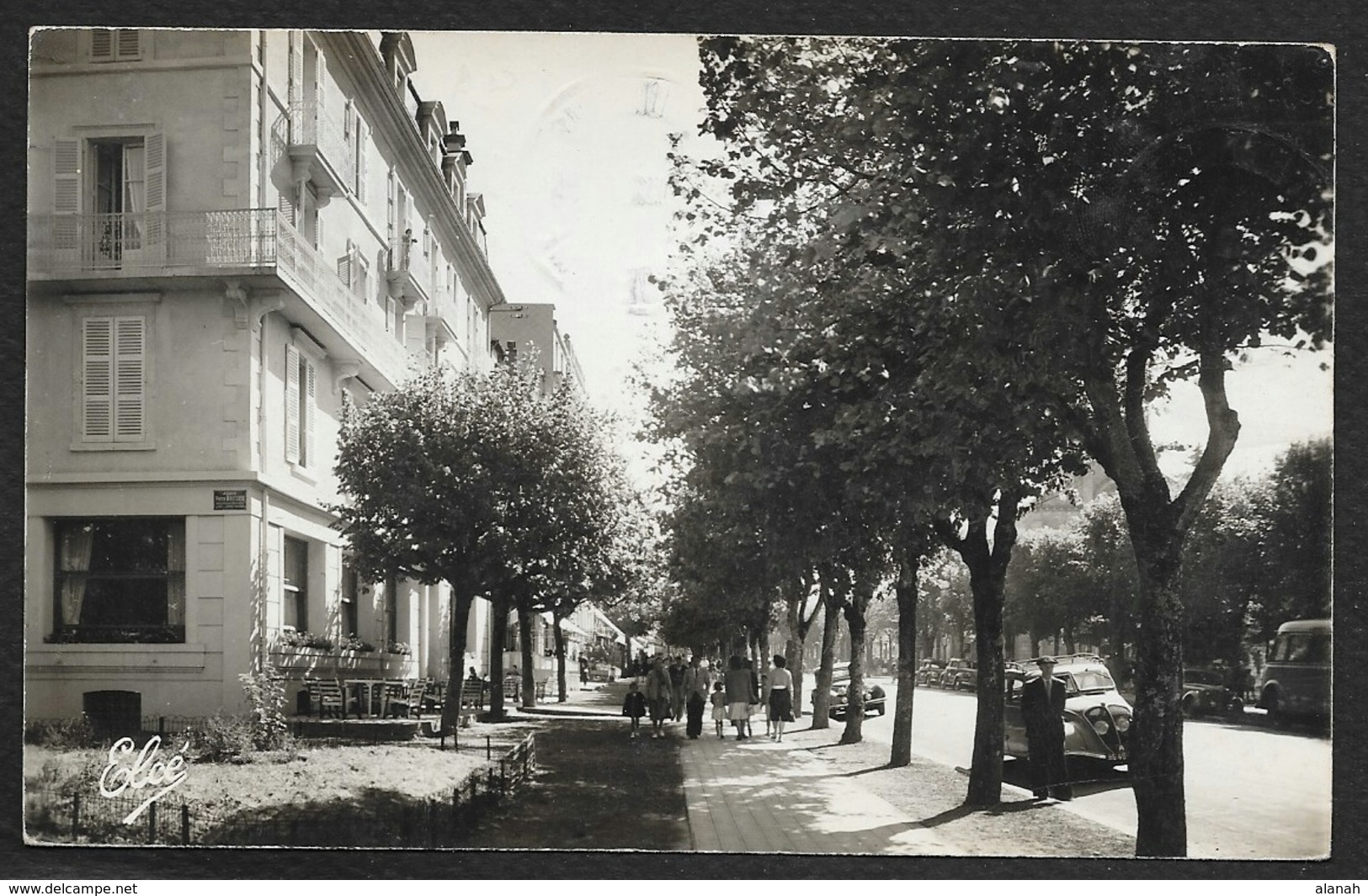 LA BOURBOULE L'Hôtel De Russie Et Le Bd Clémenceau (Chatagneau) Puy De Dôme (63) - La Bourboule