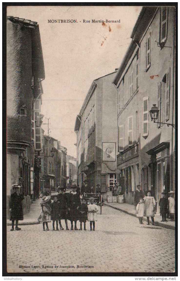 DD1158 - MONTBRISON - RUE MARTIN BERNARD - Montbrison