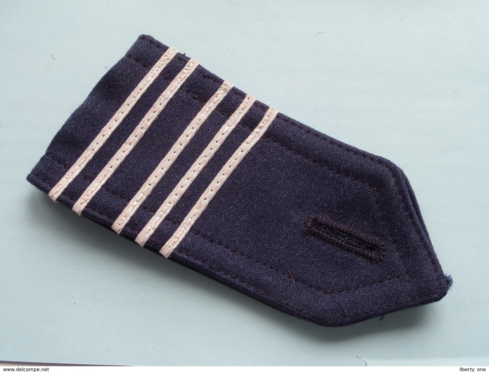 EPAULETTES / EPAULETTEN ( 2 Stuks / Pcs. ) + 1 KOORD ( Details - Zie Foto´s Voor En Achter ) !! - Scudetti In Tela