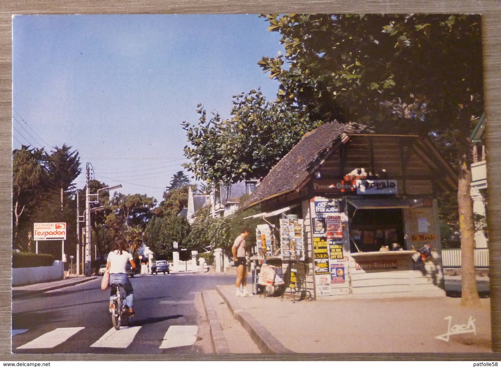 LA BAULE  (44). LA PLACE DES LILAS . ANNEES 1970-80.TBE - La Baule-Escoublac