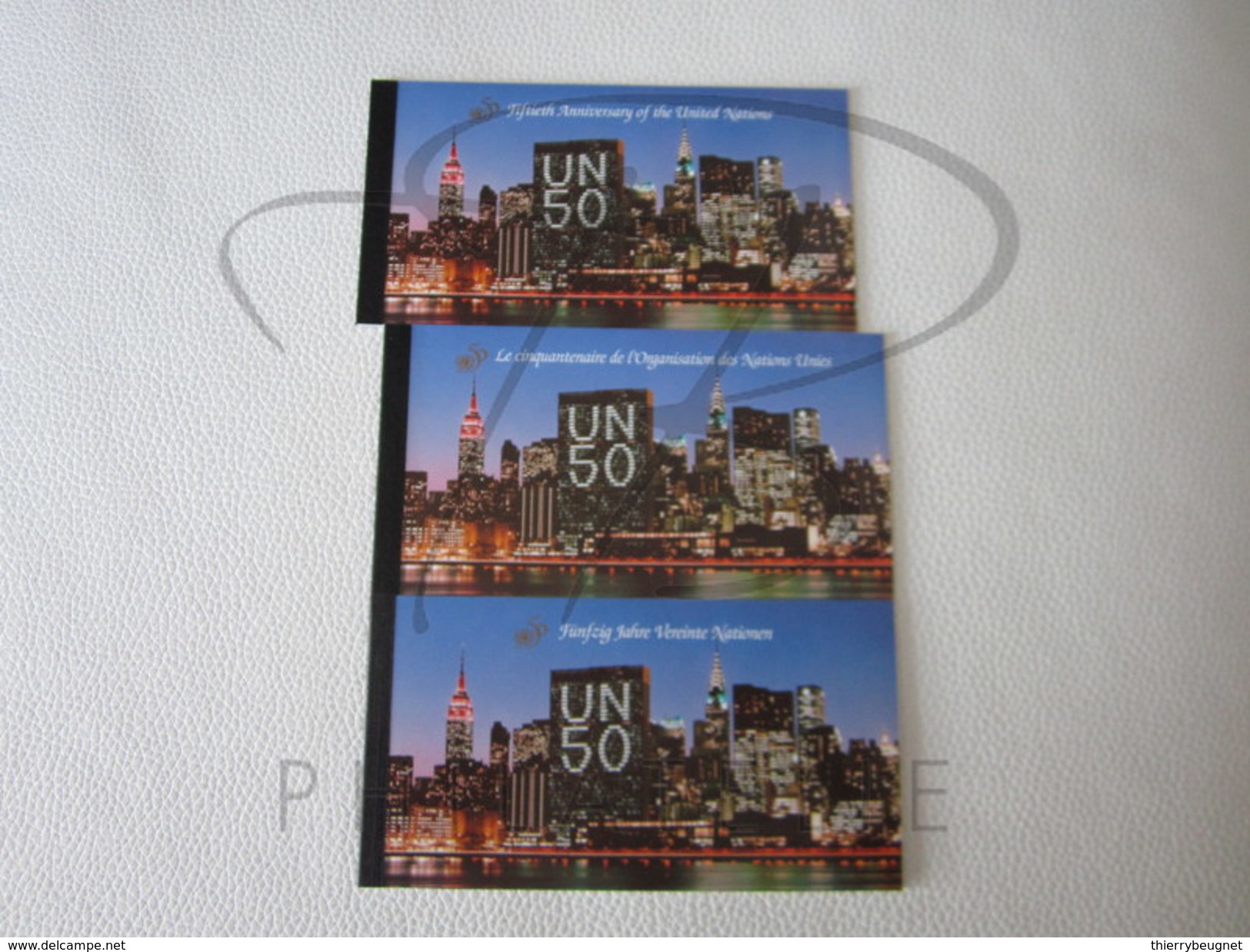 BELLE COLLECTION DE DOCUMENTS AVEC TIMBRES ET DE CARNETS DES NATIONS UNIES - NEW-YORK-GEVIENNE-VIENNE , XX !!!