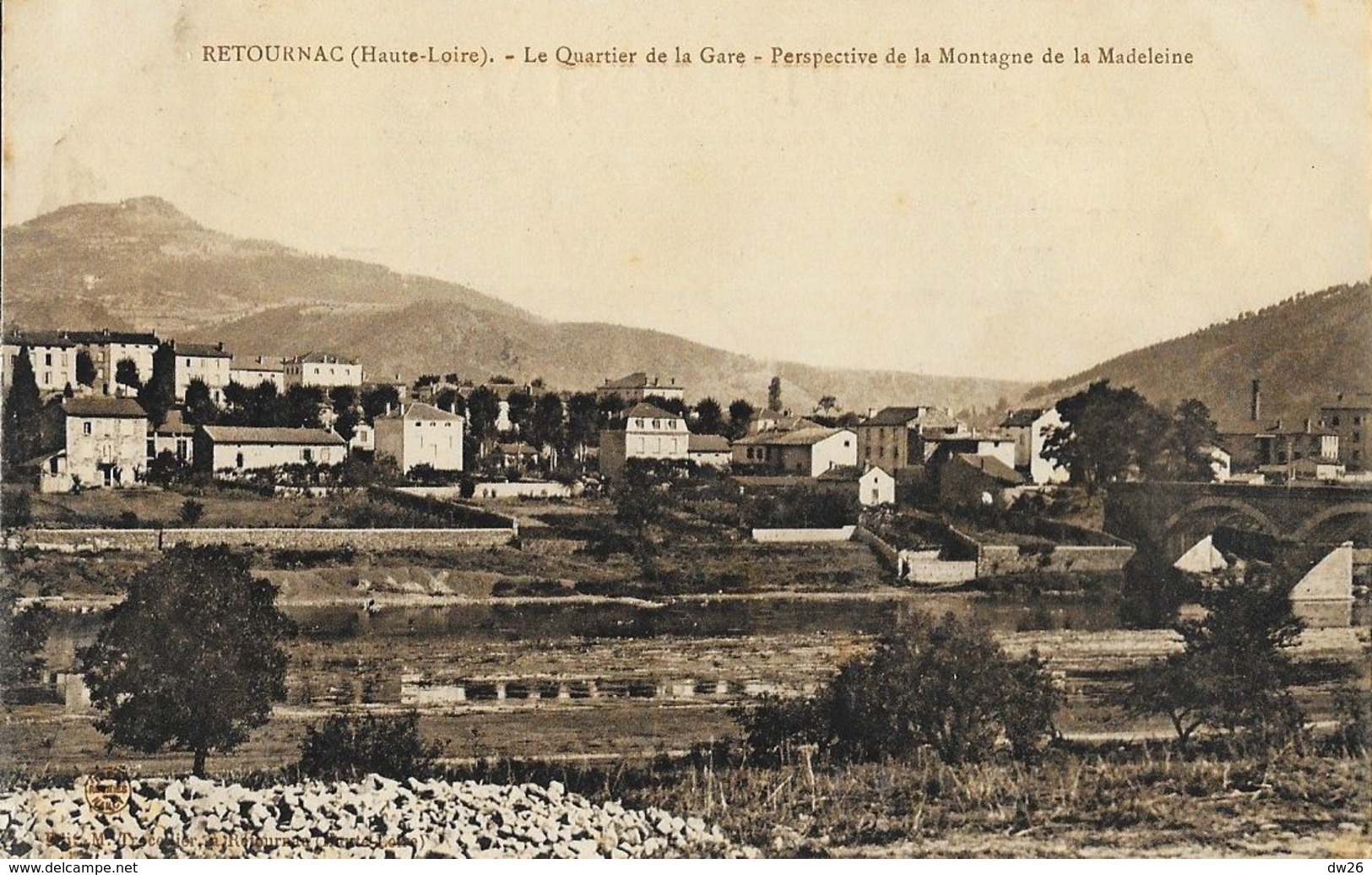 Retournac (Haute Loire) - Le Quartier De La Gare, Perspective De La Montagne De La Madeleine - Edition Trocellier - Retournac