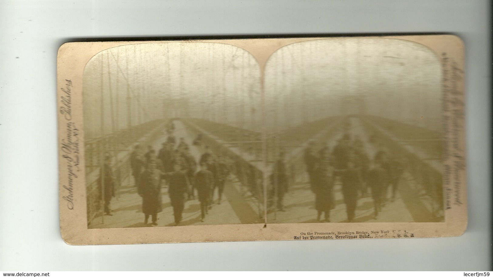 PHOTO STEREOSCOPIQUES  VERS 1900 GROUPE DE PERSONNES + AGENT DE POLICE SUR LE PONT DE BROUKLYN BRIDGE A NEW-YORK U.S.A - Visionneuses Stéréoscopiques