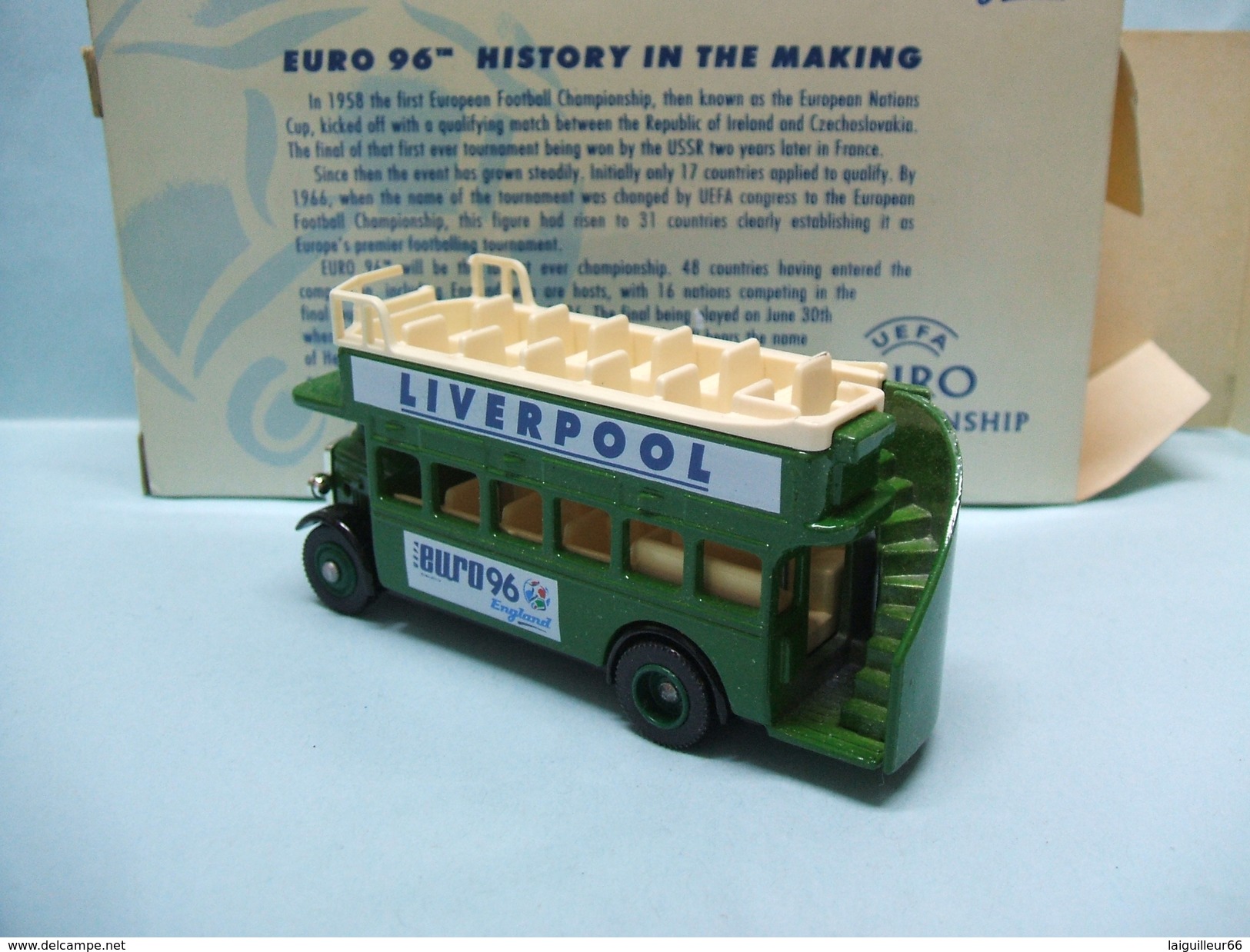 Lledo UEFA Euro 96 - BUS AEC REGENT Open Top LIVERPOOL Football BO - LKW, Busse, Baufahrzeuge