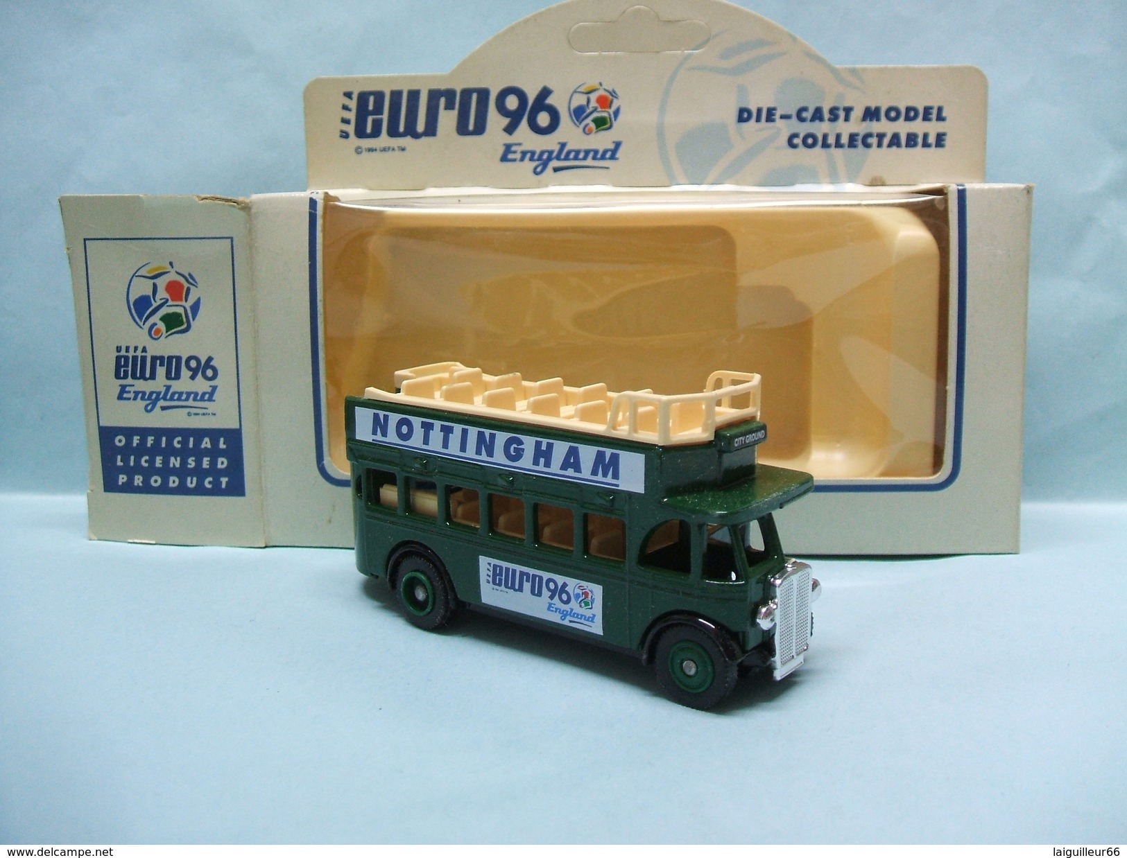 Lledo UEFA Euro 96 - BUS AEC REGENT Open Top NOTTINGHAM Football BO - Vrachtwagens, Bus En Werken