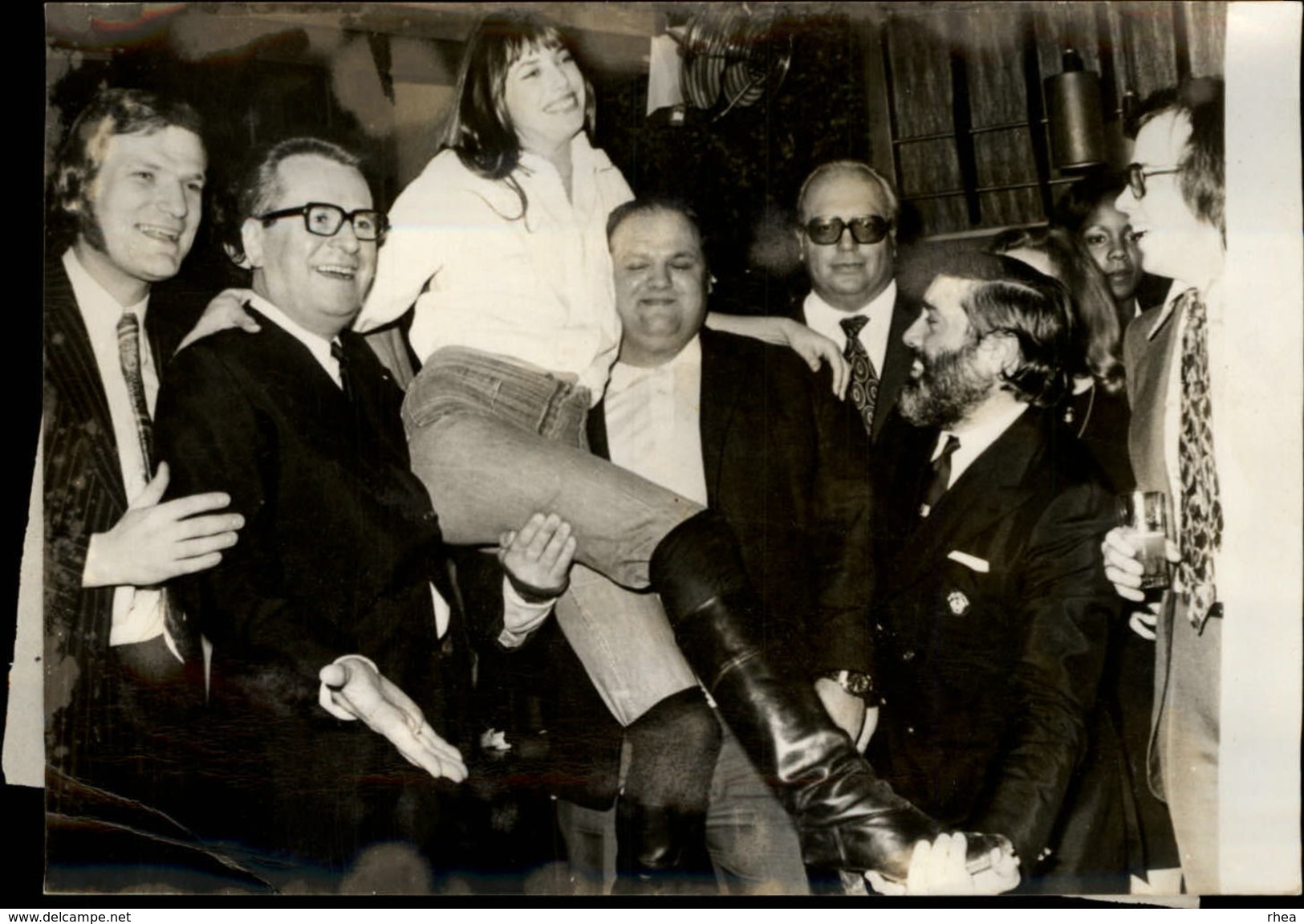 PHOTO - Photo De Presse - Chanteur - JANE BIRKIN - Bruxelles - Haltérophile Serge Reding - 1973 - Célébrités