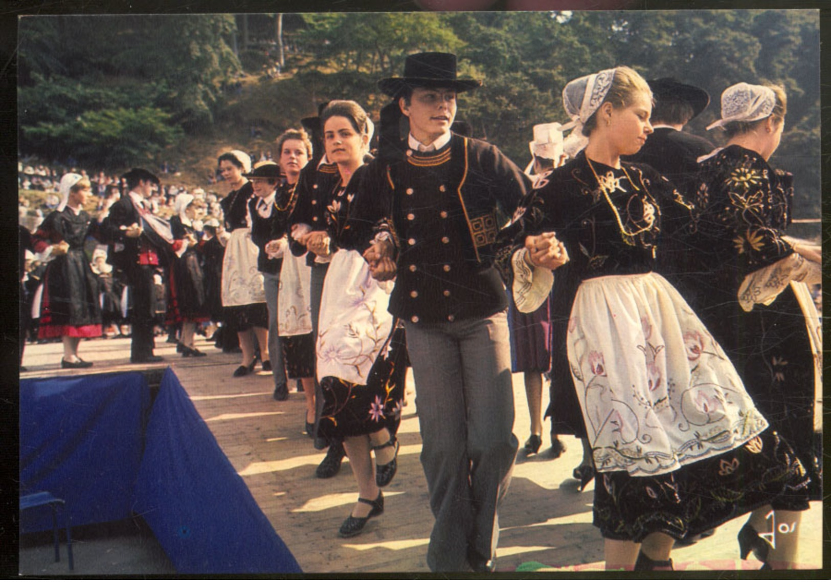 G.801 - FETES  DE L'ÉTÉ EN BRETAGNE : La Dans Des Capistes - Autres & Non Classés