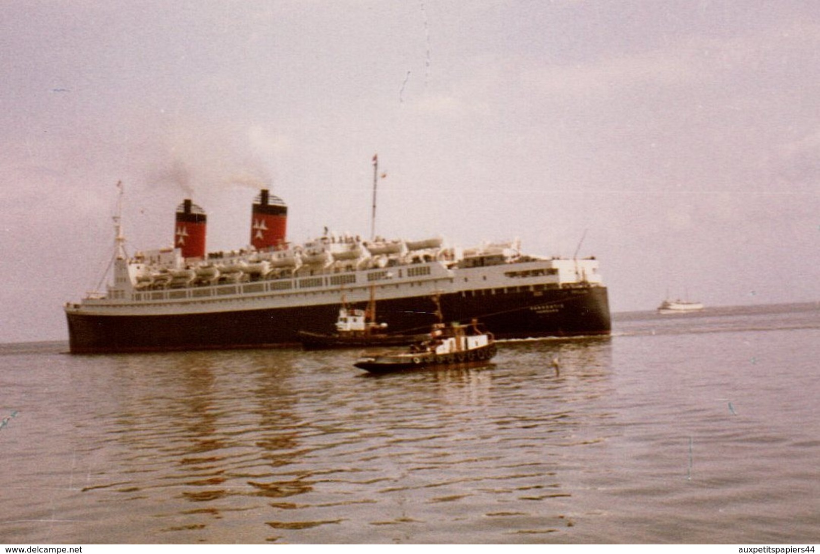 4 Photos Couleurs Originales Tour Blanc - Départ d'un Paquebot de Croisières en 1965 à 2 Cheminées en 1964