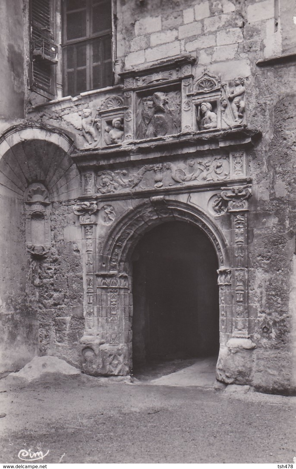 83-----BARJOLS---porte Du Marquis De Pontevès ( XIIe S. )---voir 2 Scans - Barjols