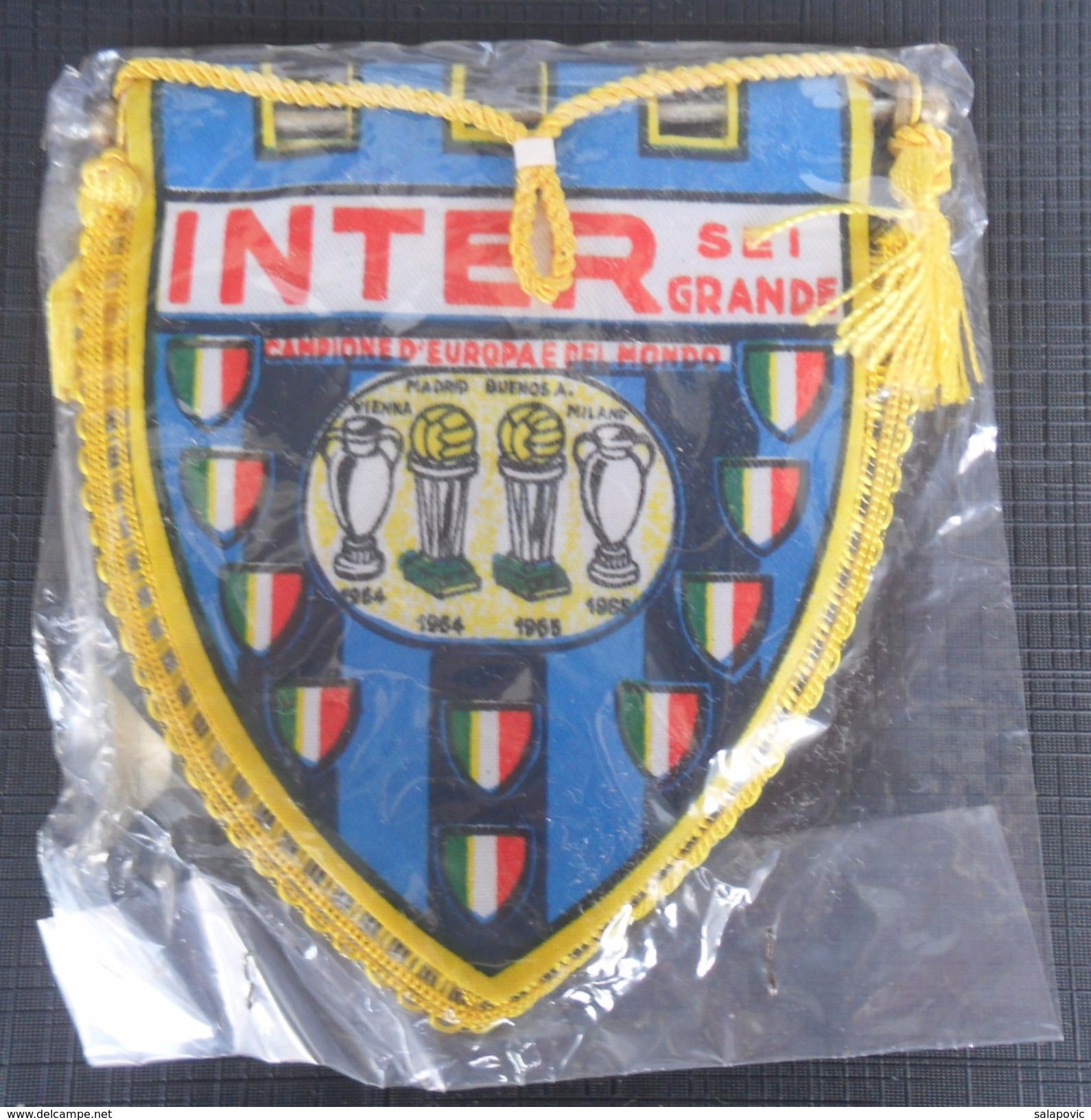 F.C. Internazionale Milano INTER  ITALY FOOTBALL CLUB CALCIO OLD PENNANT (not Banned) - Abbigliamento, Souvenirs & Varie