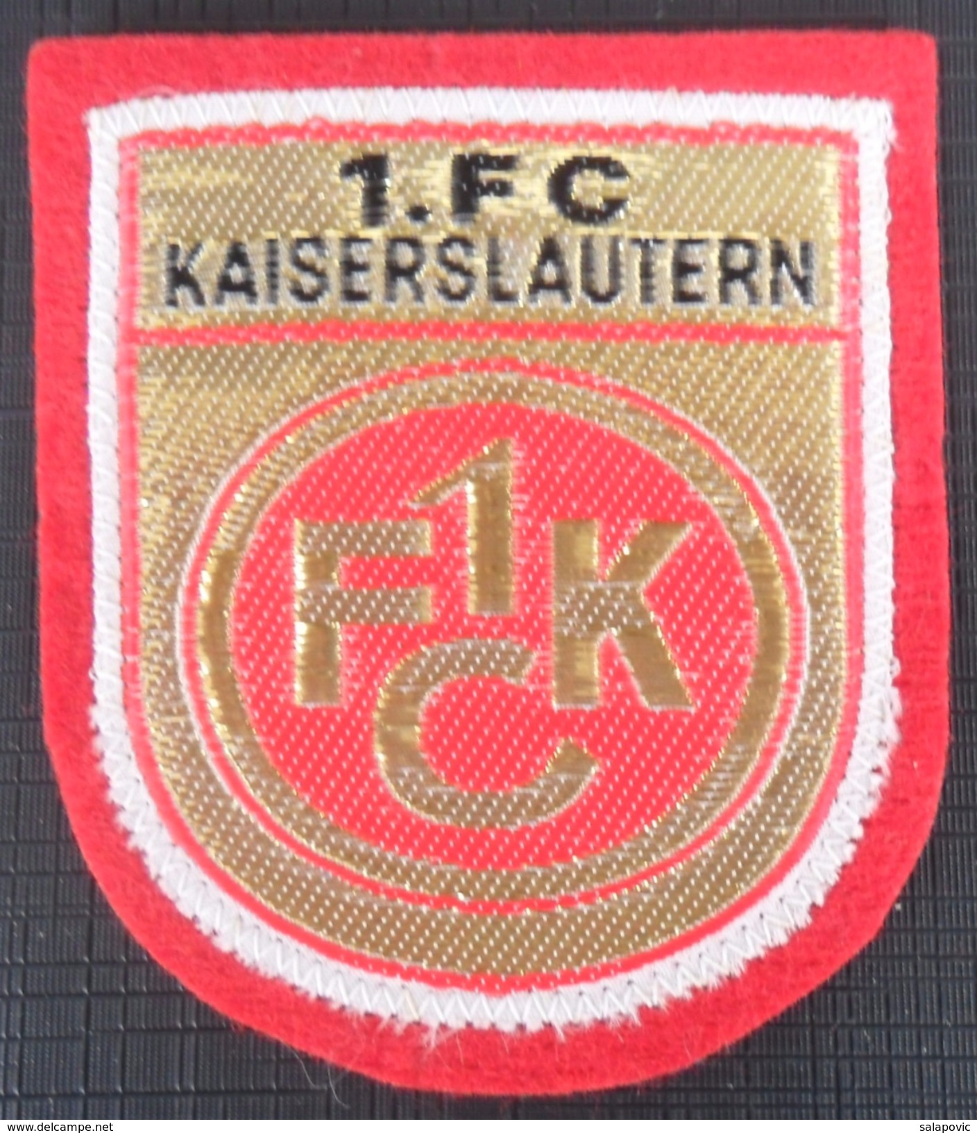 1. FC Kaiserslautern GERMANY  FOOTBALL CLUB CALCIO OLD Stitching PATCHES - Habillement, Souvenirs & Autres