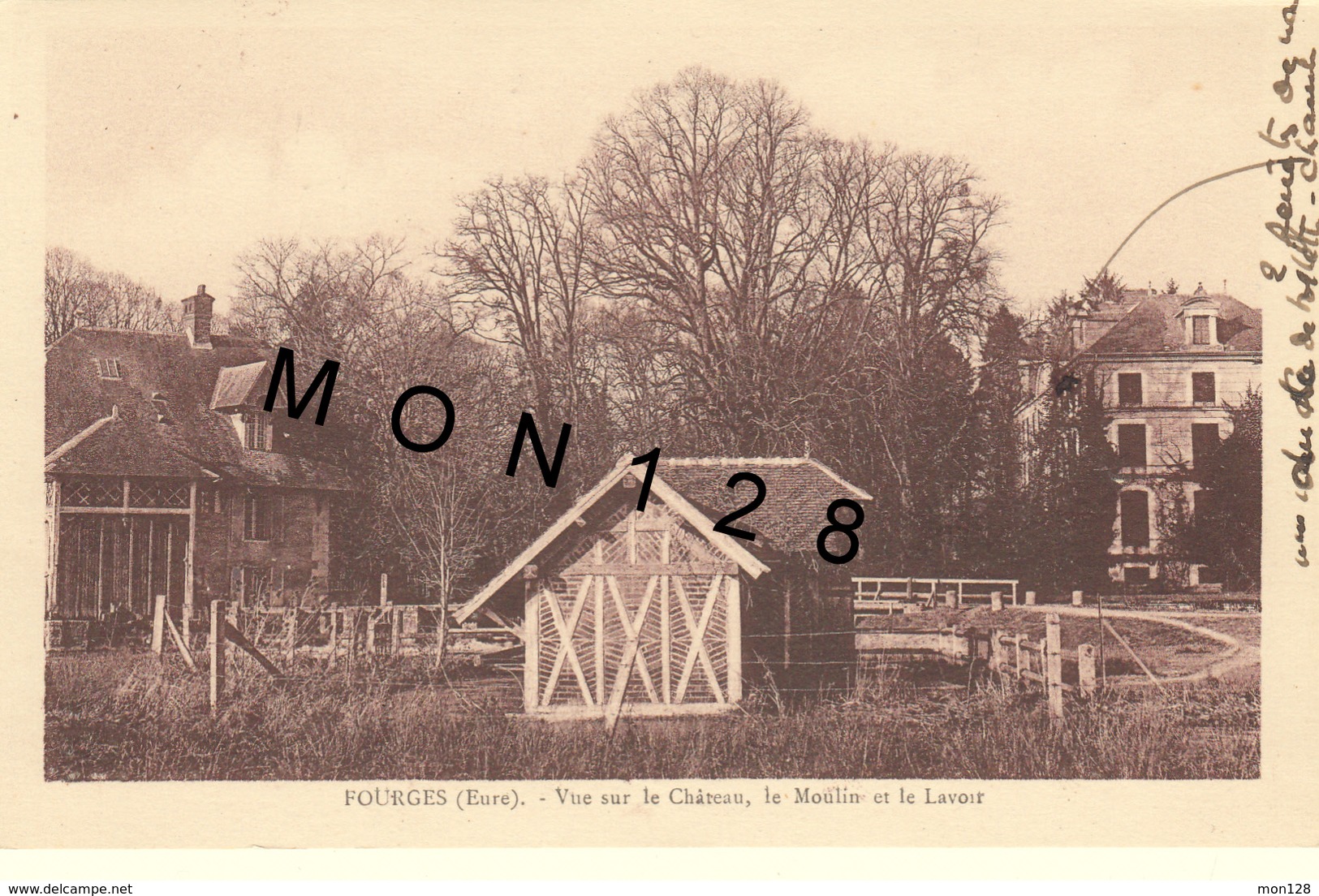 FOURGES (27)  VUE SUR LE CHATEAU , LE MOULIN , ET LE LAVOIR ) - Fourges