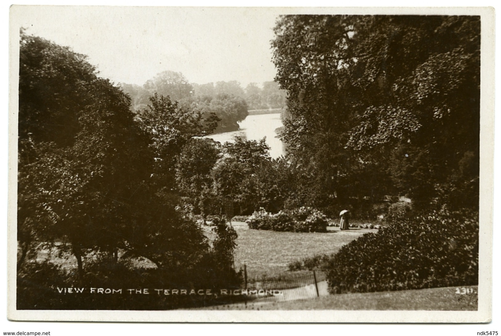 LONDON : RICHMOND - VIEW FROM THE TERRACE / ADDRESS - LEIGH ON SEA, VARDON DRIVE (SMITH) - London Suburbs