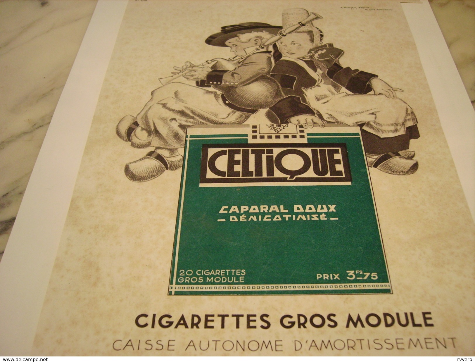 ANCIENNE PUBLICITE CIGARETTES CELTIQUE CAPORAL 1934 - Documentos