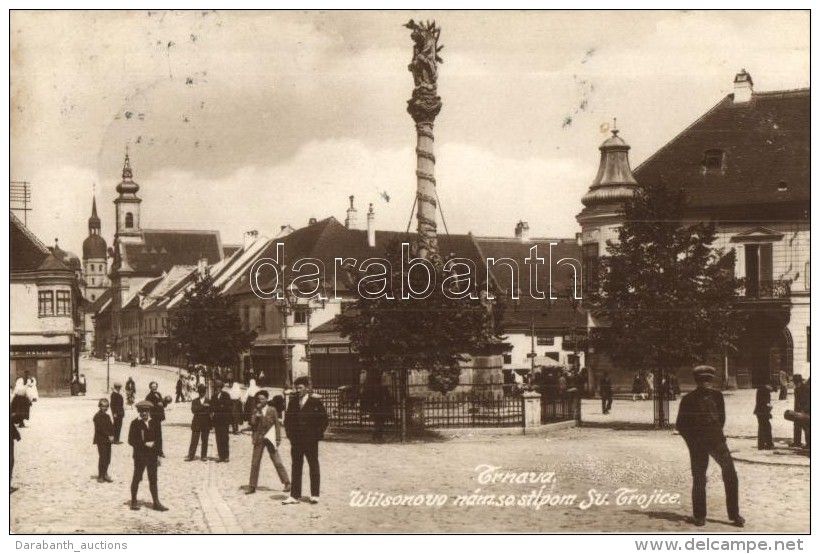 T2 Nagyszombat, Trnava; Wilsonovo T&eacute;r, Szenth&aacute;roms&aacute;g Szobor / Square, Statue - Non Classés