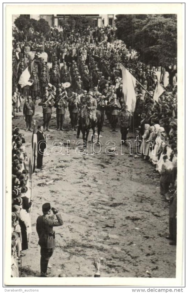 * T2/T3 1938 Ipolys&aacute;g, Sahy; Bevonul&aacute;s, Katonai Zenekar / Entry Of The Hungarian Troops, Military... - Non Classés