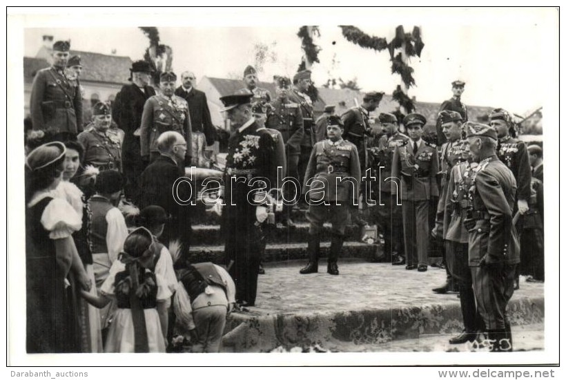 ** T2 1940 Sz&aacute;szr&eacute;gen, Reghin; Bevonul&aacute;s, Horthy Mikl&oacute;s / Entry Of The Hungarian Troops - Zonder Classificatie