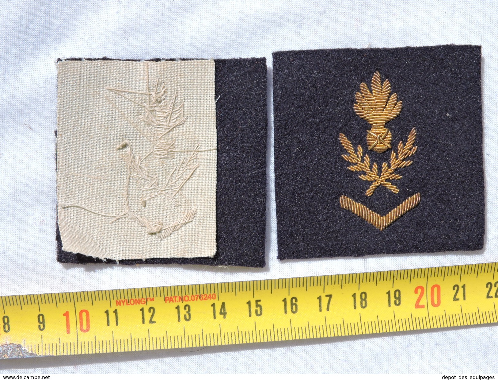 LOT 2 INSIGNES DE MANCHE ARMEE DE L'AIR ADMINISTRATION Années 1950  à Voir ... - Uniformes